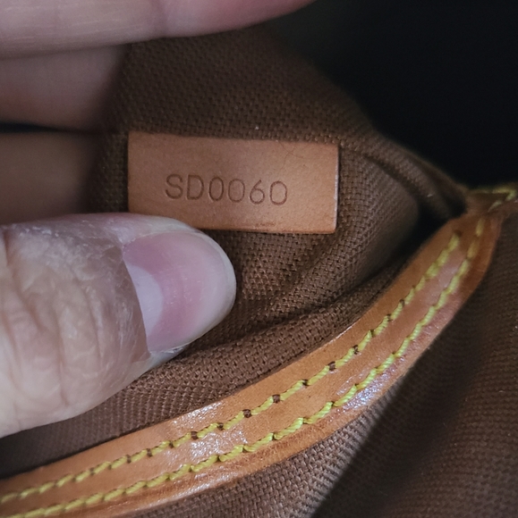 ✅️Authentic✅️ Alma PM - Picture 4 of 16